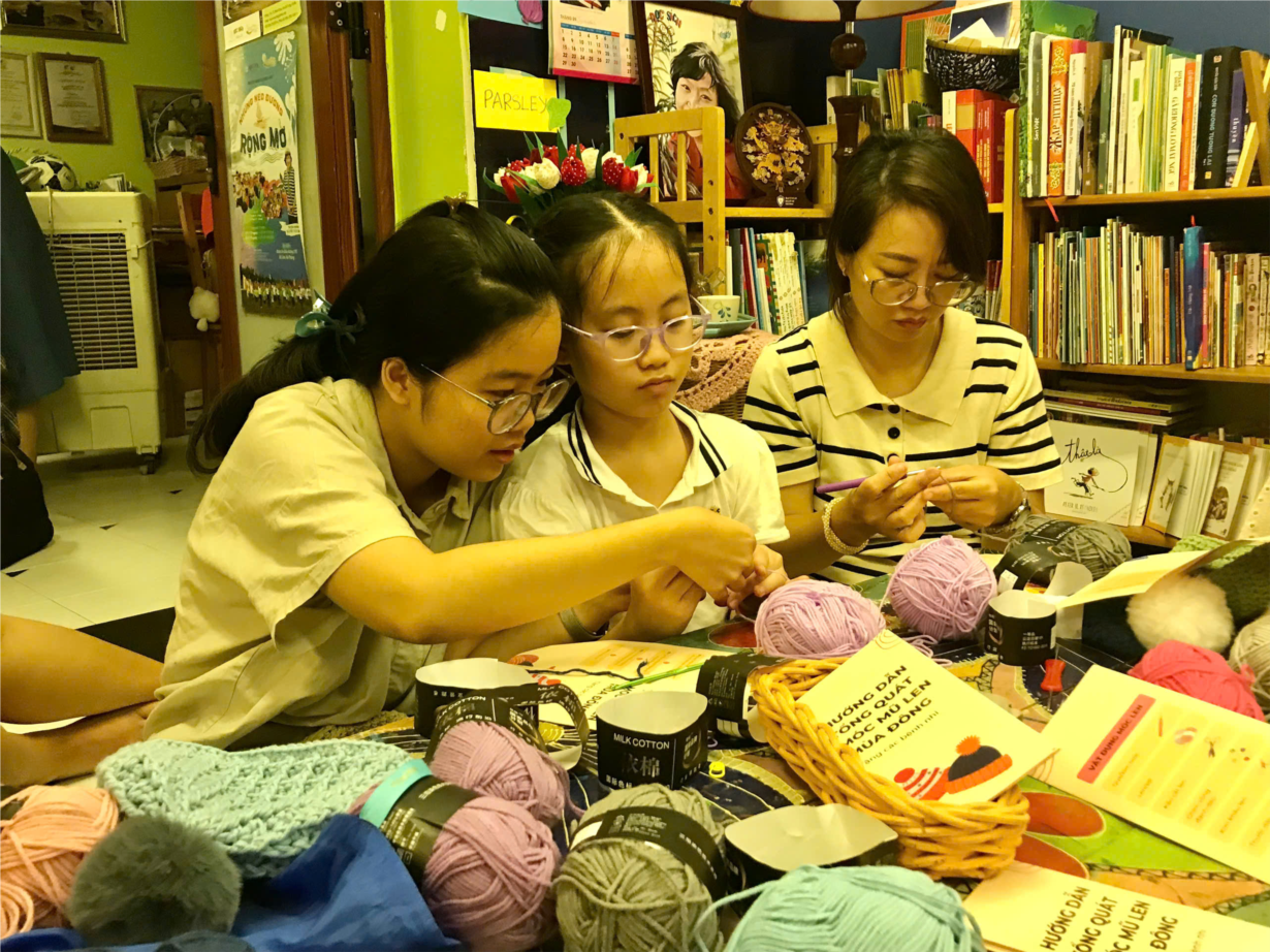 Trao yêu thương qua chiếc mũ len